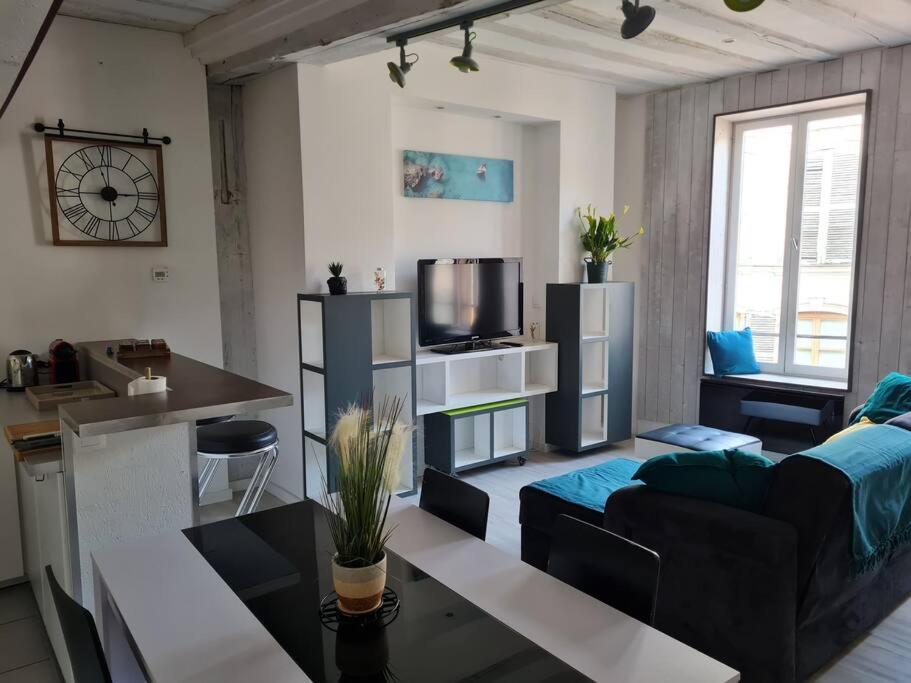 Apartmán T2 D'Architecte A Troyes Exteriér fotografie